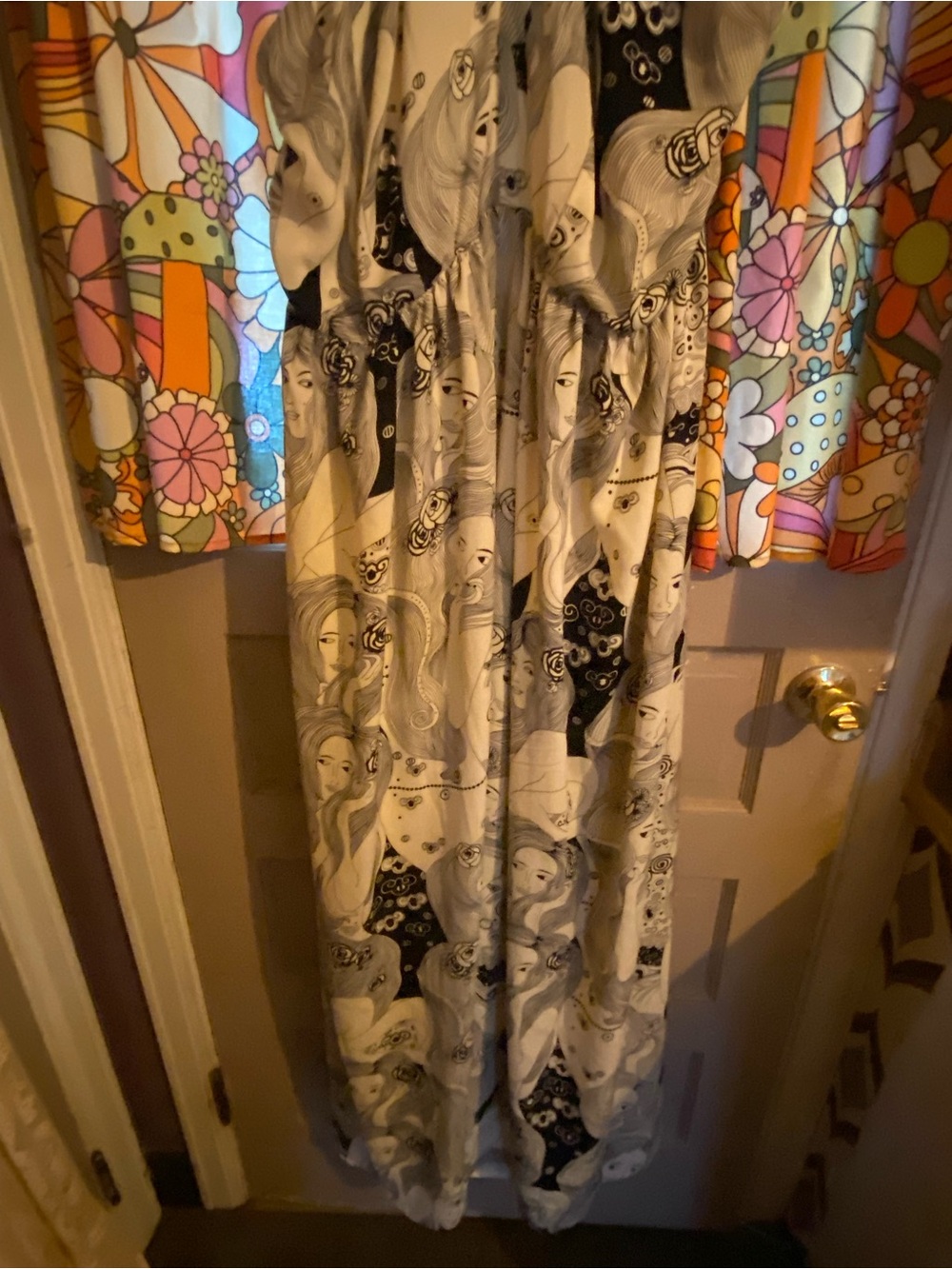 Unique Vintage Cream & Black Halter Maxi Dress 70s ladies NWT no belt - Picture 3 of 12
